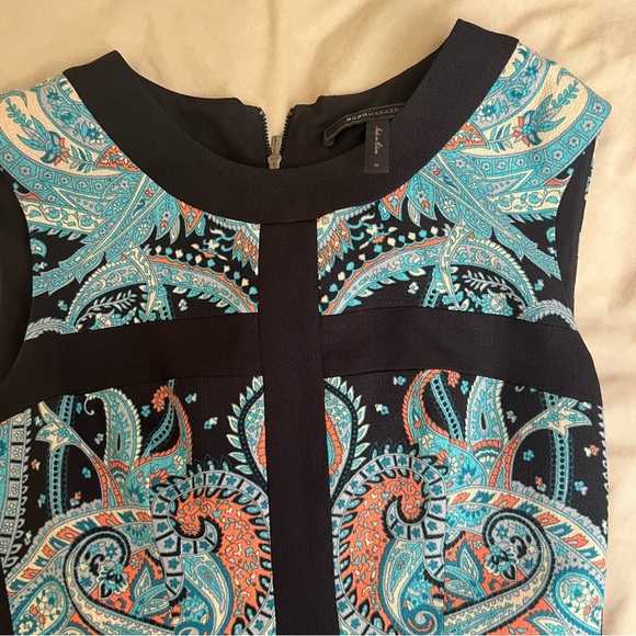 Beautiful paisley “SKY” bcbg dress - Picture 3 of 3